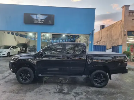 TOYOTA Hilux Caminhonete 2.8 16V SRX 4X4 DIESEL CABINE DUPLA AUTOMTICO, Foto 2