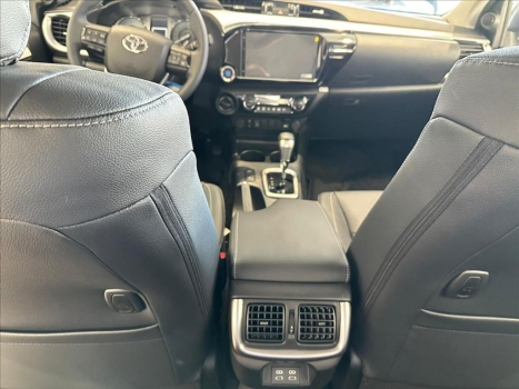 TOYOTA Hilux Caminhonete 2.8 16V SRV 4X4 DIESEL CABINE DUPLA AUTOMTICO, Foto 8