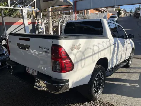 TOYOTA Hilux Caminhonete 2.8 16V SRV 4X4 DIESEL CABINE DUPLA AUTOMTICO, Foto 4