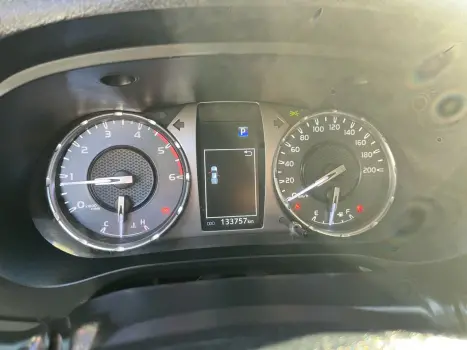 TOYOTA Hilux Caminhonete 2.8 16V SRV 4X4 DIESEL CABINE DUPLA AUTOMTICO, Foto 8