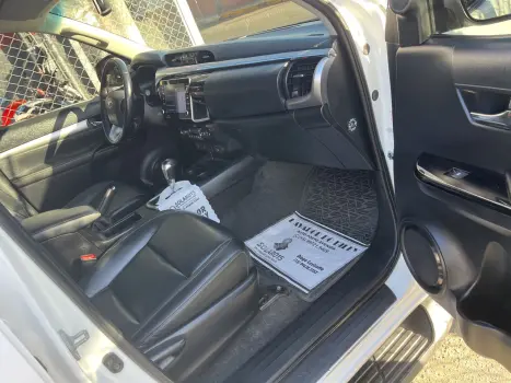 TOYOTA Hilux Caminhonete 2.8 16V SRV 4X4 DIESEL CABINE DUPLA AUTOMTICO, Foto 15