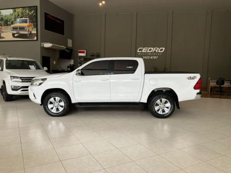 TOYOTA Hilux Caminhonete 2.8 16V SRV 4X4 DIESEL CABINE DUPLA AUTOMTICO, Foto 2