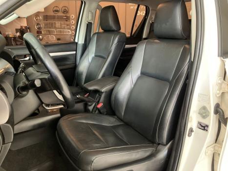 TOYOTA Hilux Caminhonete 2.8 16V SRV 4X4 DIESEL CABINE DUPLA AUTOMTICO, Foto 19