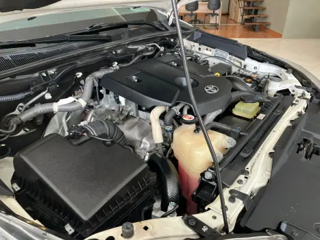 TOYOTA Hilux Caminhonete 2.8 16V SRV 4X4 DIESEL CABINE DUPLA AUTOMTICO, Foto 32