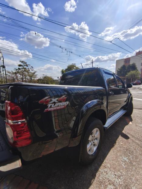 TOYOTA Hilux Caminhonete 3.0 4P 4X4 SRV TURBO DIESEL CABINE DUPLA LIMITED EDITION AUTOMÁTICO, Foto 3 TOYOTA Hilux Caminhonete 3.0 4P 4X4 SRV TURBO DIESEL CABINE DUPLA LIMITED EDITION AUTOMÁTICO, Foto 3