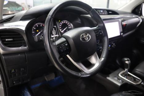 TOYOTA Hilux Caminhonete 2.8 16V SRV 4X4 DIESEL CABINE DUPLA AUTOMÁTICO, Foto 4 TOYOTA Hilux Caminhonete 2.8 16V SRV 4X4 DIESEL CABINE DUPLA AUTOMÁTICO, Foto 4