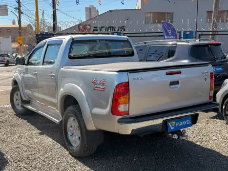TOYOTA Hilux Caminhonete 3.0 4P 4X4 SRV TURBO DIESEL CABINE DUPLA, Foto 3