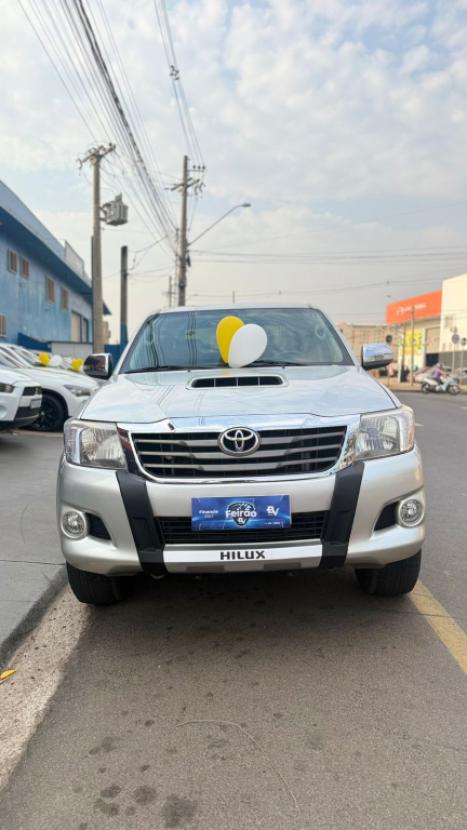 TOYOTA Hilux Caminhonete 3.0 4P 4X4 SRV TURBO DIESEL CABINE DUPLA AUTOMTICO, Foto 3