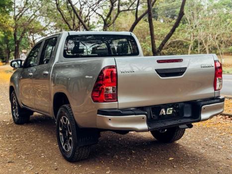 TOYOTA Hilux Caminhonete 2.8 4P 4X4 DIESEL CABINE DUPLA, Foto 5