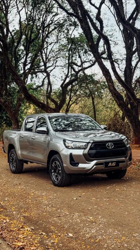 TOYOTA Hilux Caminhonete 2.8 4P 4X4 DIESEL CABINE DUPLA, Foto 6