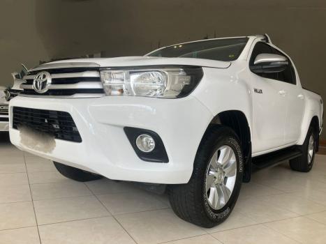 TOYOTA Hilux Caminhonete 2.8 16V SRV 4X4 DIESEL CABINE DUPLA AUTOMTICO, Foto 2