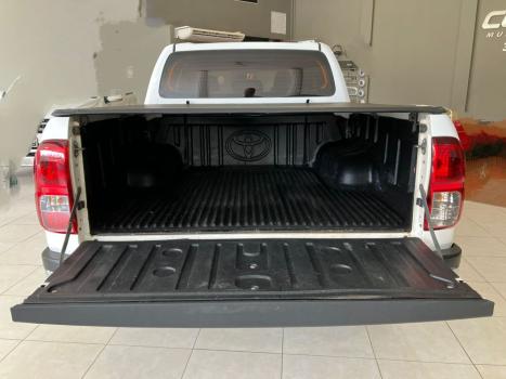TOYOTA Hilux Caminhonete 2.8 16V SRV 4X4 DIESEL CABINE DUPLA AUTOMTICO, Foto 6