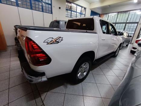 TOYOTA Hilux Caminhonete 2.8 16V SRV 4X4 DIESEL CABINE DUPLA AUTOMTICO, Foto 9
