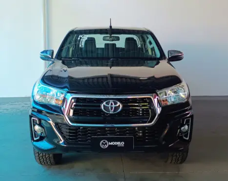 TOYOTA Hilux Caminhonete 2.7 16V 4P SRV FLEX CABINE DUPLA AUTOMTICO, Foto 1