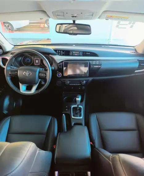 TOYOTA Hilux Caminhonete 2.7 16V 4P SRV FLEX CABINE DUPLA AUTOMTICO, Foto 7