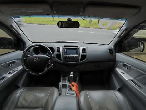 TOYOTA Hilux Caminhonete 3.0 16V 4P 4X4 SRV TURBO DIESEL CABINE DUPLA AUTOMTICO, Foto 6