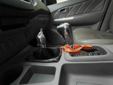 TOYOTA Hilux Caminhonete 3.0 16V 4P 4X4 SRV TURBO DIESEL CABINE DUPLA AUTOMTICO, Foto 8