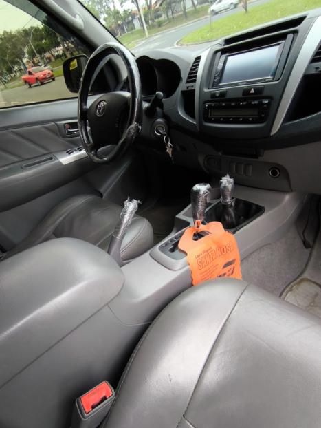 TOYOTA Hilux Caminhonete 3.0 16V 4P 4X4 SRV TURBO DIESEL CABINE DUPLA AUTOMTICO, Foto 10