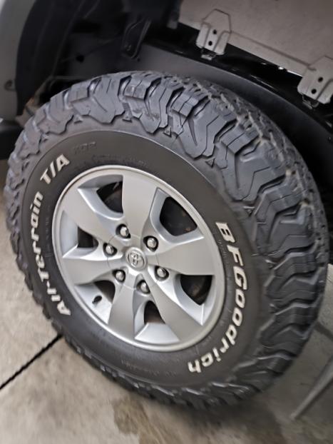 TOYOTA Hilux Caminhonete 3.0 16V 4P 4X4 SRV TURBO DIESEL CABINE DUPLA AUTOMTICO, Foto 2