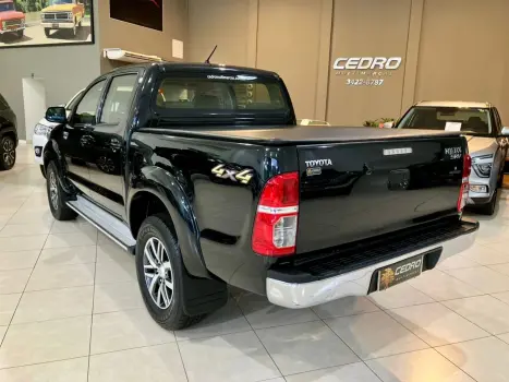 TOYOTA Hilux Caminhonete 2.7 16V 4P SRV FLEX 4X4  CABINE DUPLA AUTOMÁTICO, Foto 3 TOYOTA Hilux Caminhonete 2.7 16V 4P SRV FLEX 4X4  CABINE DUPLA AUTOMÁTICO, Foto 3