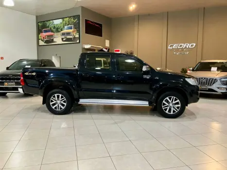 TOYOTA Hilux Caminhonete 2.7 16V 4P SRV FLEX 4X4  CABINE DUPLA AUTOMÁTICO, Foto 6 TOYOTA Hilux Caminhonete 2.7 16V 4P SRV FLEX 4X4  CABINE DUPLA AUTOMÁTICO, Foto 6