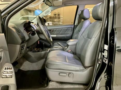 TOYOTA Hilux Caminhonete 2.7 16V 4P SRV FLEX 4X4  CABINE DUPLA AUTOMÁTICO, Foto 10 TOYOTA Hilux Caminhonete 2.7 16V 4P SRV FLEX 4X4  CABINE DUPLA AUTOMÁTICO, Foto 10