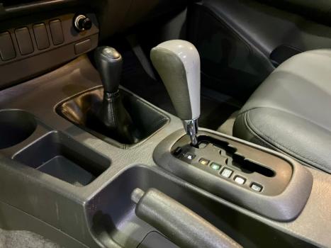 TOYOTA Hilux Caminhonete 2.7 16V 4P SRV FLEX 4X4  CABINE DUPLA AUTOMÁTICO, Foto 14 TOYOTA Hilux Caminhonete 2.7 16V 4P SRV FLEX 4X4  CABINE DUPLA AUTOMÁTICO, Foto 14