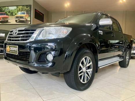 TOYOTA Hilux Caminhonete 2.7 16V 4P SRV FLEX 4X4  CABINE DUPLA AUTOMÁTICO, Foto 24 TOYOTA Hilux Caminhonete 2.7 16V 4P SRV FLEX 4X4  CABINE DUPLA AUTOMÁTICO, Foto 24
