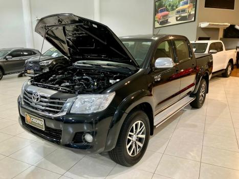 TOYOTA Hilux Caminhonete 2.7 16V 4P SRV FLEX 4X4  CABINE DUPLA AUTOMÁTICO, Foto 38 TOYOTA Hilux Caminhonete 2.7 16V 4P SRV FLEX 4X4  CABINE DUPLA AUTOMÁTICO, Foto 38