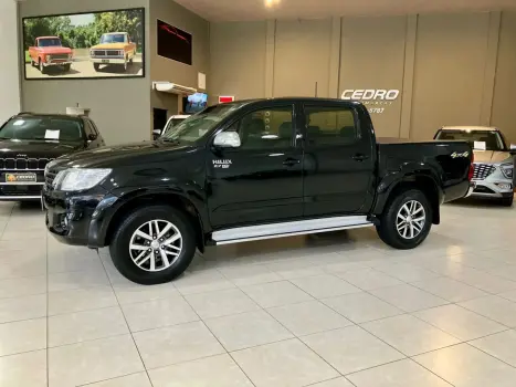 TOYOTA Hilux Caminhonete 2.7 16V 4P SRV FLEX 4X4  CABINE DUPLA AUTOMÁTICO, Foto 41 TOYOTA Hilux Caminhonete 2.7 16V 4P SRV FLEX 4X4  CABINE DUPLA AUTOMÁTICO, Foto 41