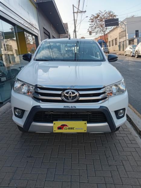 TOYOTA Hilux Caminhonete 2.7 16V 4P SR FLEX CABINE DUPLA AUTOMTICO, Foto 1