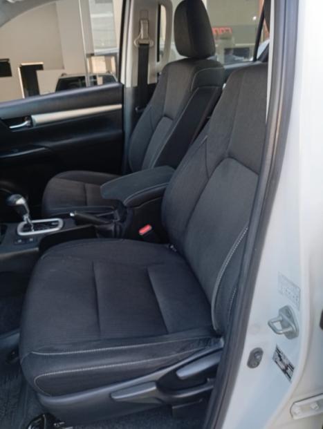 TOYOTA Hilux Caminhonete 2.7 16V 4P SR FLEX CABINE DUPLA AUTOMTICO, Foto 7