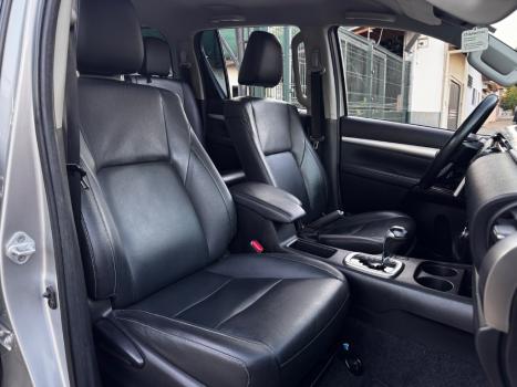TOYOTA Hilux Caminhonete 2.7 16V 4P SRV FLEX CABINE DUPLA AUTOMTICO, Foto 11