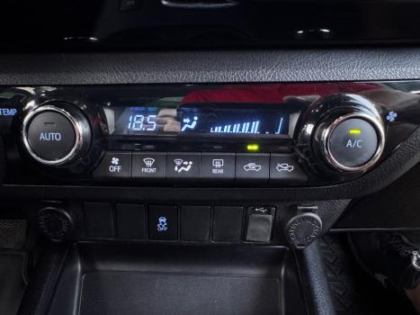 TOYOTA Hilux Caminhonete 2.7 16V 4P SRV FLEX CABINE DUPLA AUTOMTICO, Foto 22