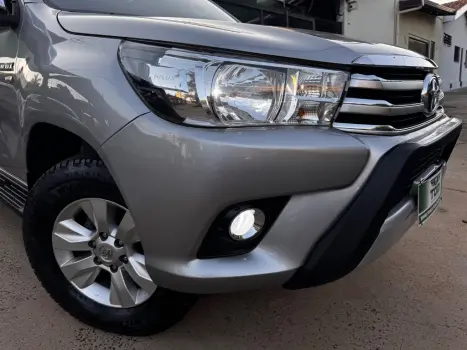 TOYOTA Hilux Caminhonete 2.7 16V 4P SRV FLEX CABINE DUPLA AUTOMTICO, Foto 26
