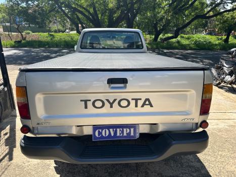 TOYOTA Hilux Caminhonete 3.0 DX DIESEL CABINE SIMPLES, Foto 3
