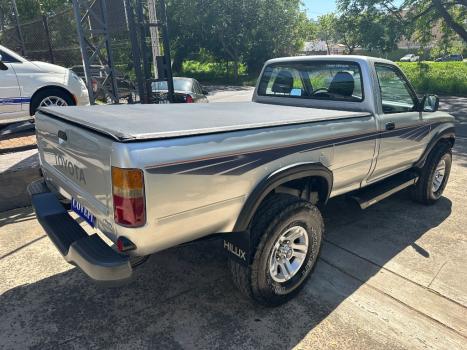 TOYOTA Hilux Caminhonete 3.0 DX DIESEL CABINE SIMPLES, Foto 4