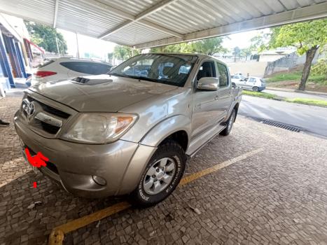 TOYOTA Hilux Caminhonete 3.0 4P 4X4 SRV TURBO DIESEL CABINE DUPLA, Foto 2