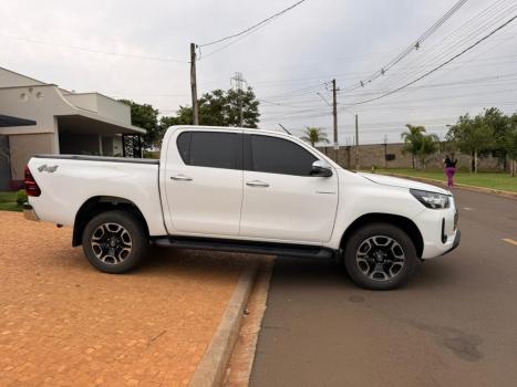 TOYOTA Hilux Caminhonete 2.8 16V SRV 4X4 DIESEL CABINE DUPLA AUTOMTICO, Foto 3