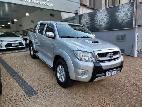 TOYOTA Hilux Caminhonete 3.0 4P 4X4 SRV TURBO DIESEL CABINE DUPLA AUTOMTICO, Foto 2
