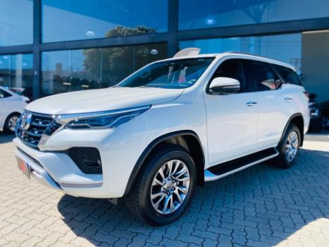 TOYOTA Hilux Caminhonete , Foto 3