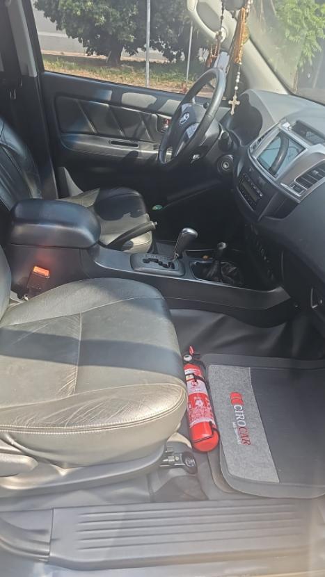 TOYOTA Hilux Caminhonete 3.0 4P 4X4 SRV TURBO DIESEL TOP CABINE DUPLA AUTOMTICO, Foto 7