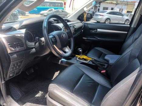 TOYOTA Hilux Caminhonete 2.8 16V SRV 4X4 DIESEL CABINE DUPLA AUTOMTICO, Foto 9