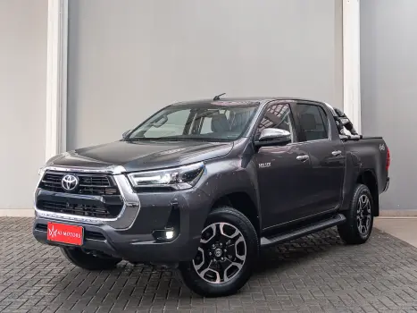 TOYOTA Hilux Caminhonete 2.8 16V SRX 4X4 TURBO DIESEL CABINE DUPLA AUTOMTICO, Foto 3