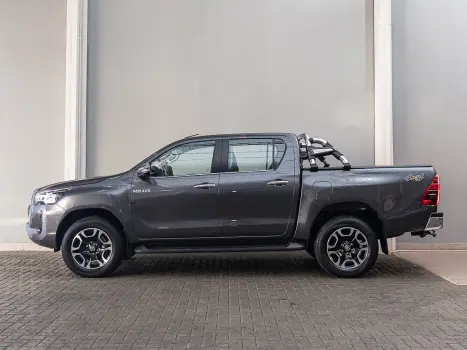 TOYOTA Hilux Caminhonete 2.8 16V SRX 4X4 TURBO DIESEL CABINE DUPLA AUTOMTICO, Foto 4