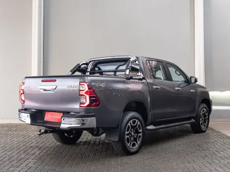 TOYOTA Hilux Caminhonete 2.8 16V SRX 4X4 TURBO DIESEL CABINE DUPLA AUTOMTICO, Foto 7