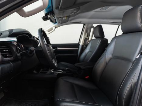 TOYOTA Hilux Caminhonete 2.8 16V SRX 4X4 TURBO DIESEL CABINE DUPLA AUTOMTICO, Foto 9