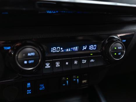 TOYOTA Hilux Caminhonete 2.8 16V SRX 4X4 TURBO DIESEL CABINE DUPLA AUTOMTICO, Foto 19