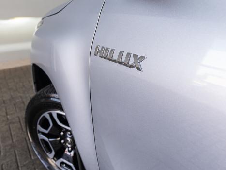 TOYOTA Hilux Caminhonete 2.8 16V SRV 4X4 DIESEL CABINE DUPLA AUTOM�TICO, Foto 34