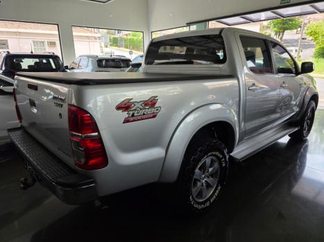 TOYOTA Hilux Caminhonete 3.0 4P 4X4 SRV TURBO DIESEL CABINE DUPLA AUTOMTICO, Foto 3